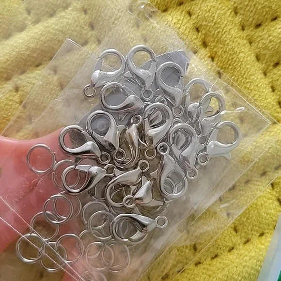 NWOT Seed Bead Jewelry Making Kit - Picture 4 of 10